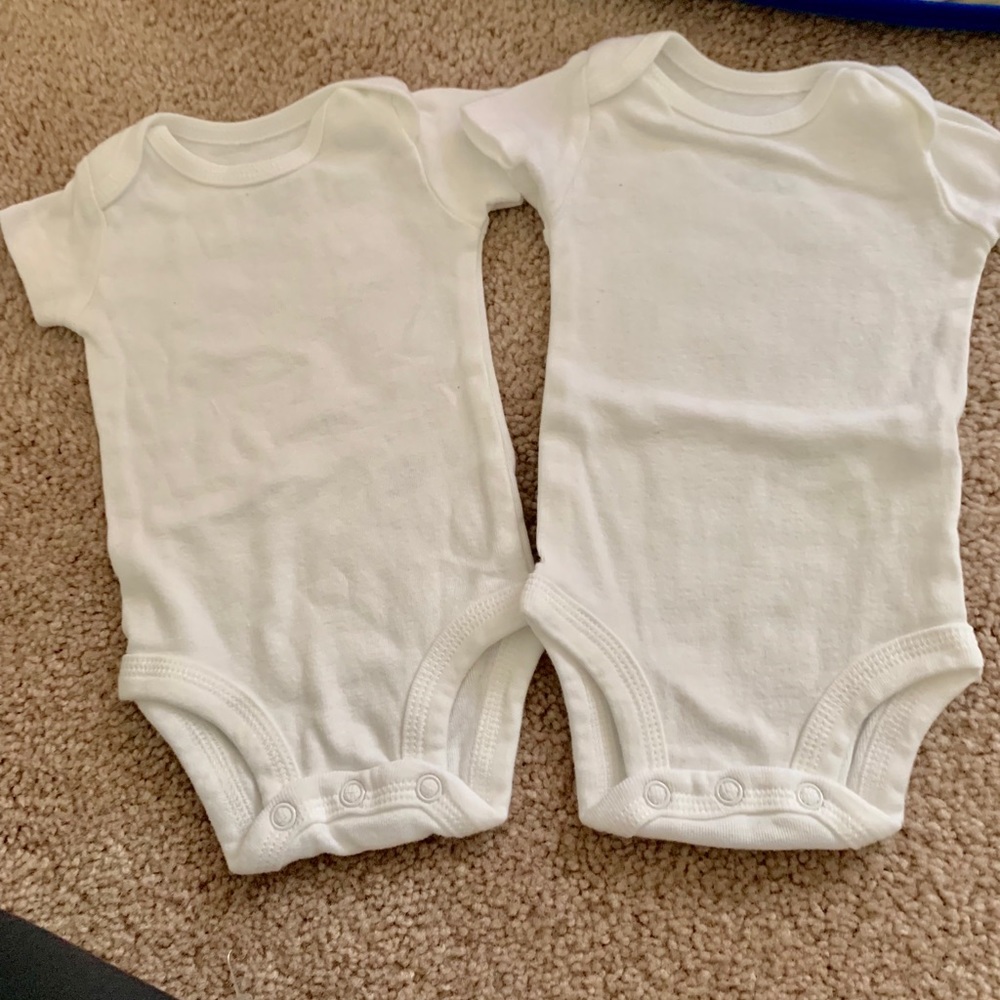 Carters white onesies ! Bundle 5/$20!